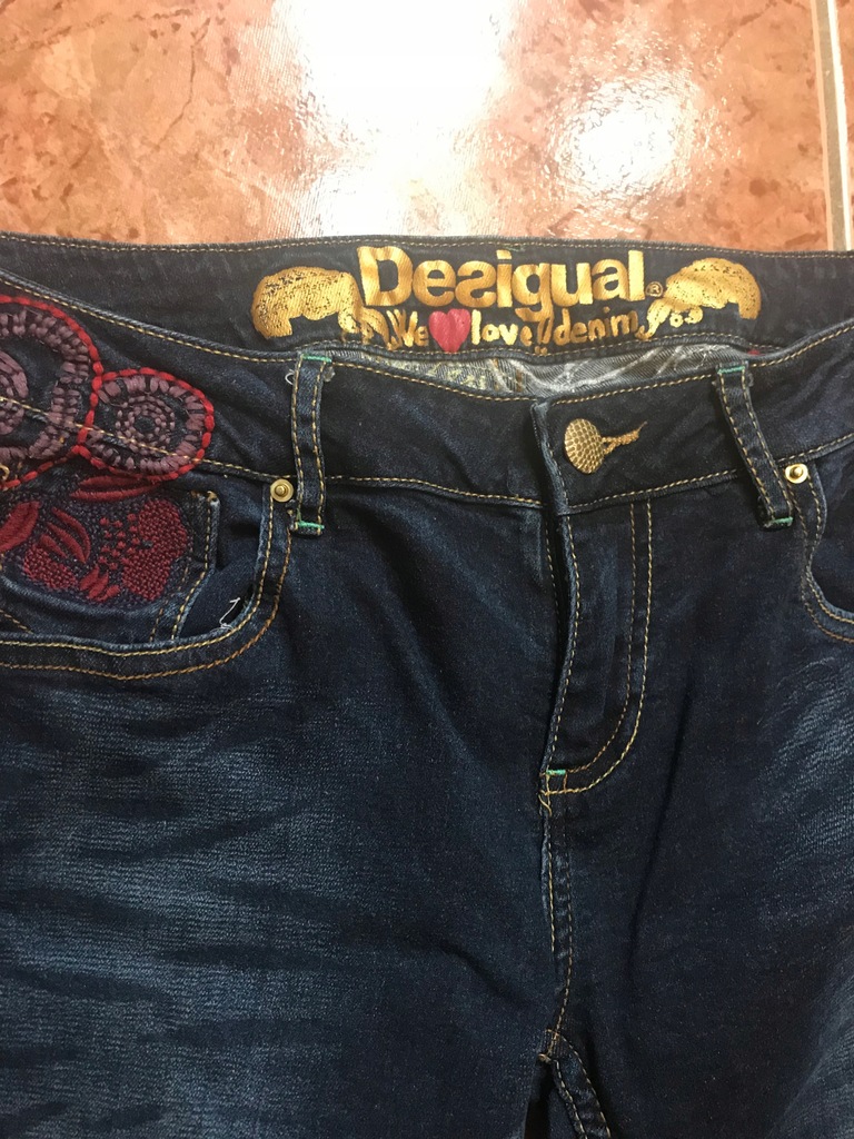 Desigual jeansy 7/8 z haftami rurki zgrabne L/XL