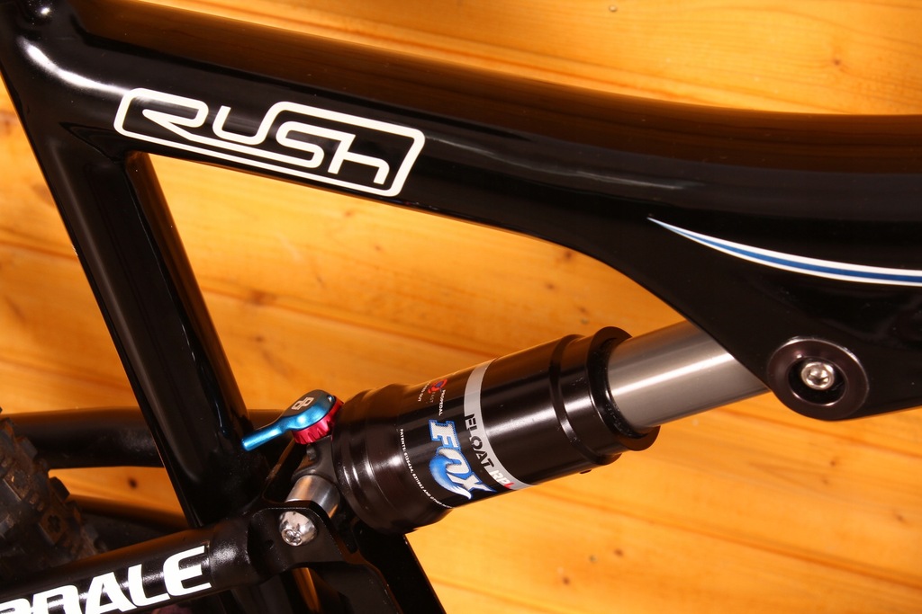 NOWY CANNONDALE RUSH CARBON, LEFTY+FOX, DEORE XT