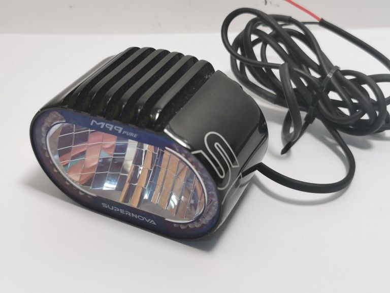 LAMPA DO ROWERÓW ELEKTRYCZNYCH SUPERNOVA M99 PURE