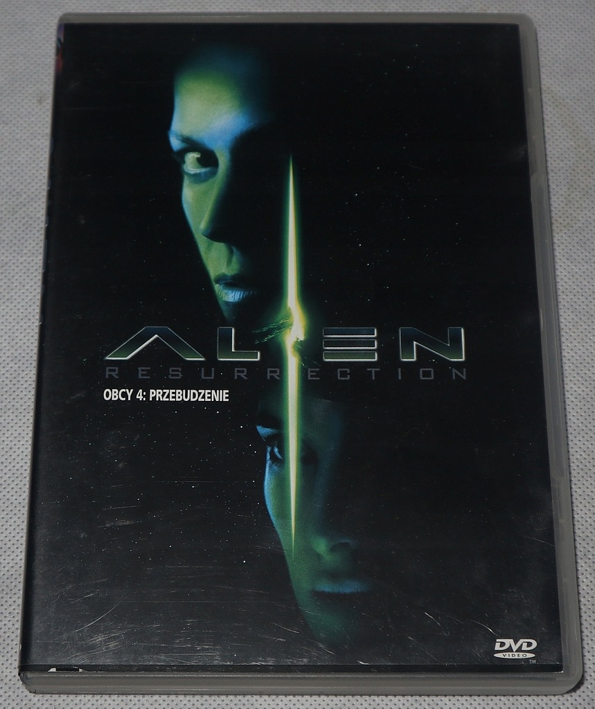 DVD: OBCY 4 PRZEBUDZENIE (1997) Alien Resurrection