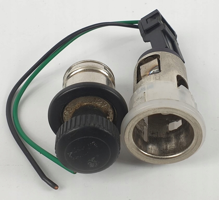 штекер прикуривателя w204. гнездо прикуривателя форд мондео 4. прикуриватель от ваза на форд мондео 3. Corsa d гнездо прикуриватель артикул. артикул прикуривателя.