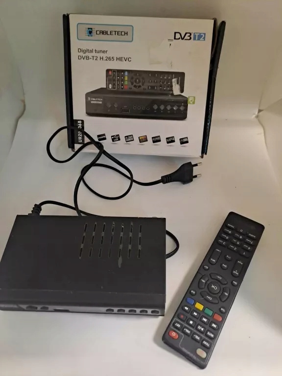 DEKODER DVB-T2 CABLETECH URZ0336B/KPL