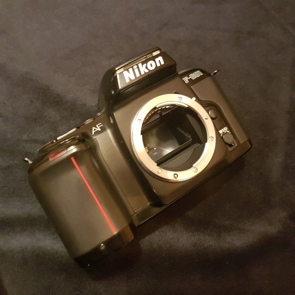 Nikon F-601 AF