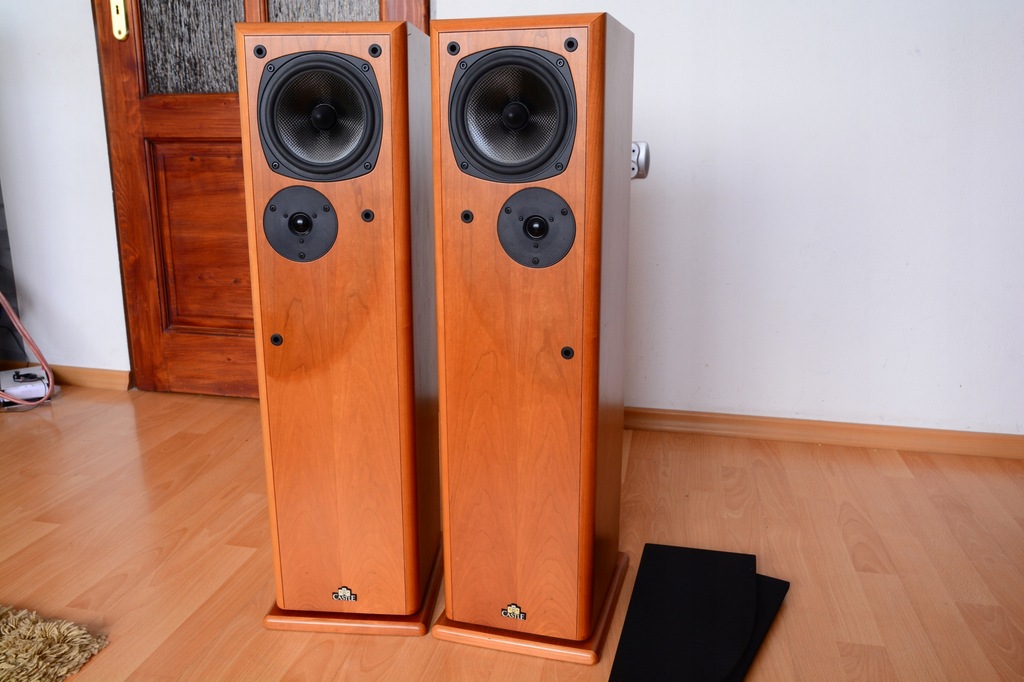 Castle Severn Speakers Castle Severn Speakers Castle Severn H73256