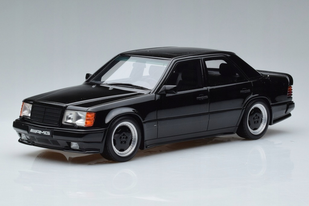 ミニカー OTTO Mercedes-Benz W124 1/18 E60 AMG ミニカー OTTO
