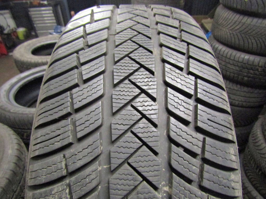 255/55R19 VREDESTEIN WINTRAC PRO 7mm 111V