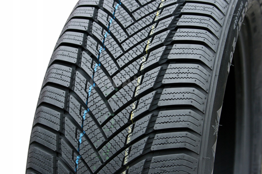 Купить 4 новые зимние шины 205/55R16 Tracmax C B 70 дБ: отзывы, фото, характеристики в интерне-магазине Aredi.ru