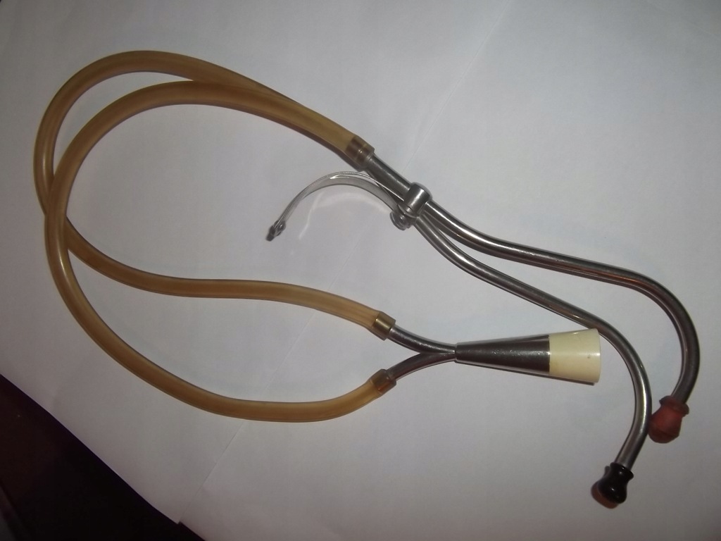 Stary stetoskop położniczy