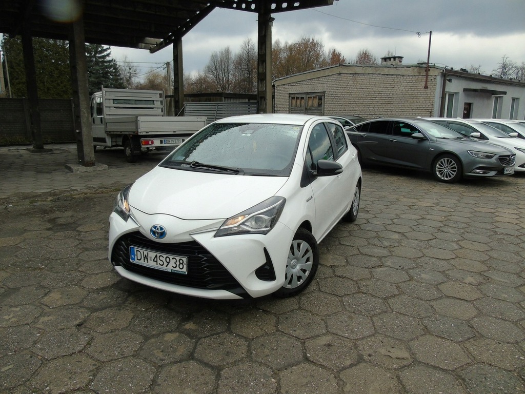 Toyota Yaris Hybrid 100 Active DW4S938