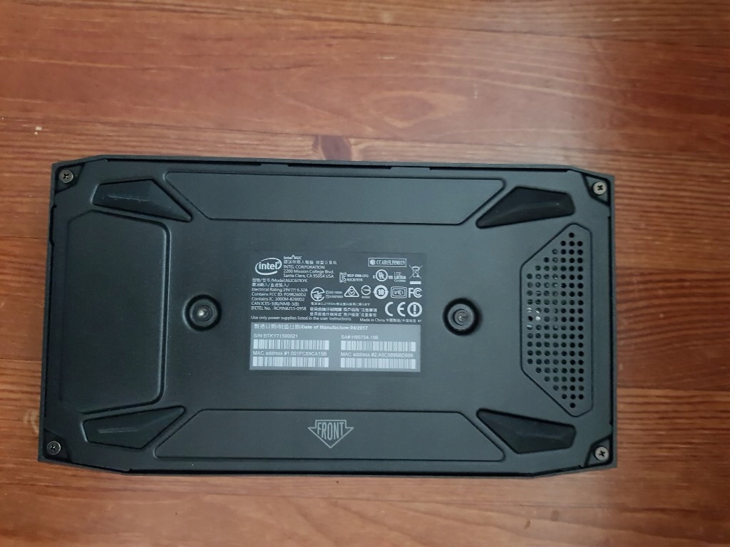 Intel nuc skull canyon NUC6I7KYK