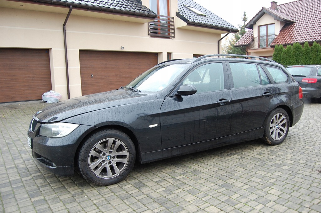 Купить BMW 3 150KM Large Navi Alu, электрические стеклоподъемники, спортивные сиденья: отзывы, фото, характеристики в интерне-магазине Aredi.ru