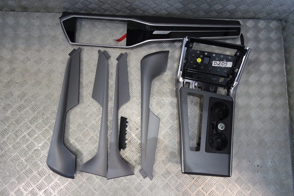 AUDI A6 C8 4K LISTWY OZDOBNE DEKORY D205