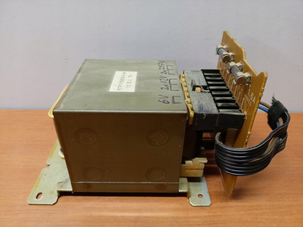 Transformator symetryczny audio 2x 30V 2x 12V 1x 6V Technics DIY