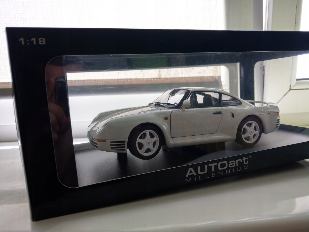 Porsche 959 Autoart 1/18