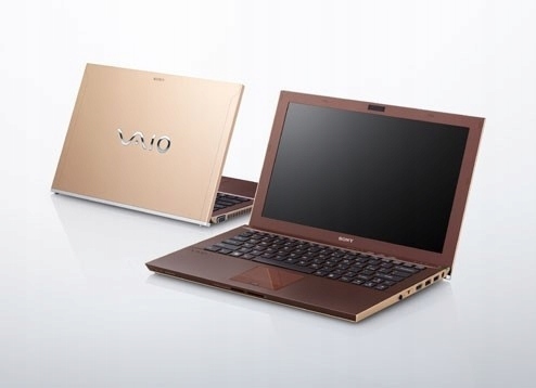 Laptop Sony VAIO SVZ + Power Media Dock