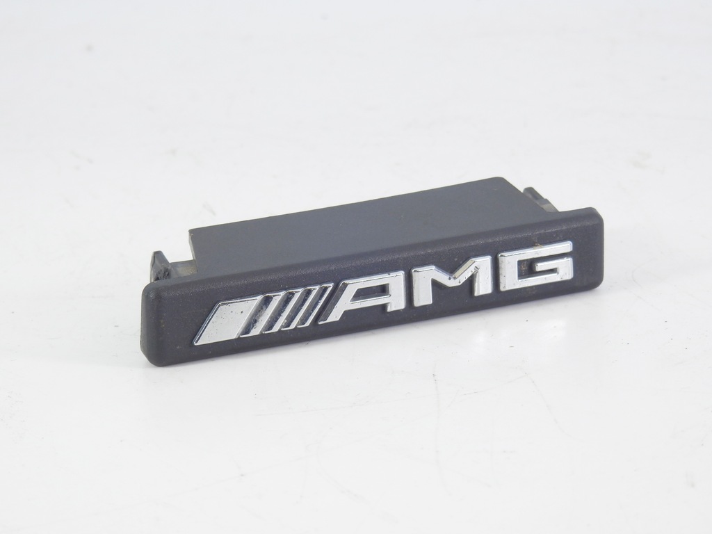 ZNACZEK EMBLEMAT AMG MERCEDES W177 W118 oe