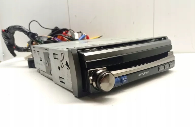RADIO SAMOCHODOWE ALPINE IVA-D106R