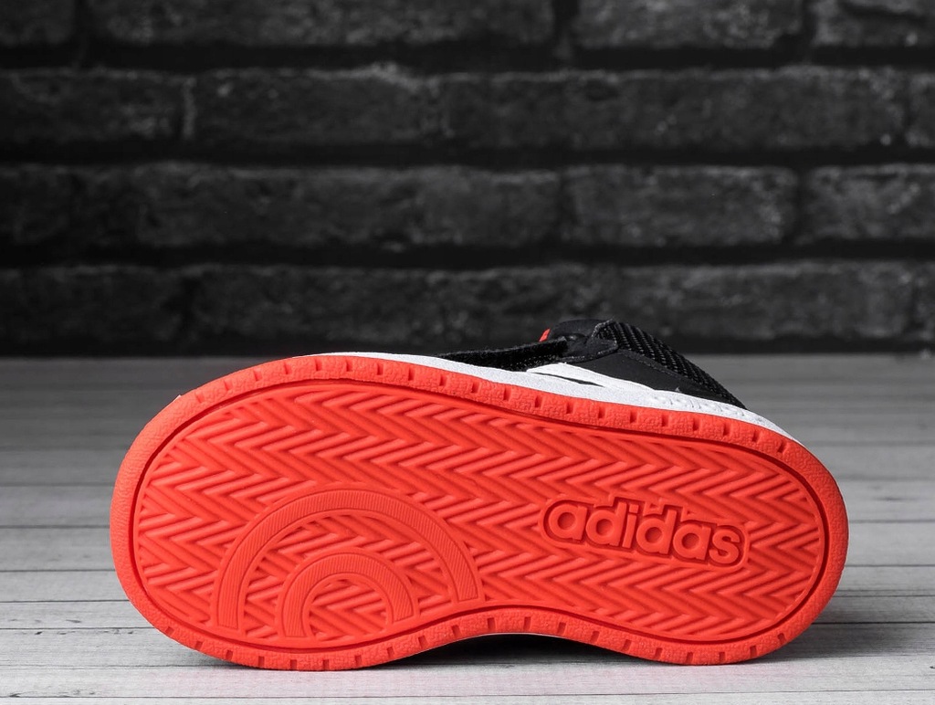 Купить Детская обувь Adidas Hoops Mid 2.0 B75945: отзывы, фото, характеристики в интерне-магазине Aredi.ru