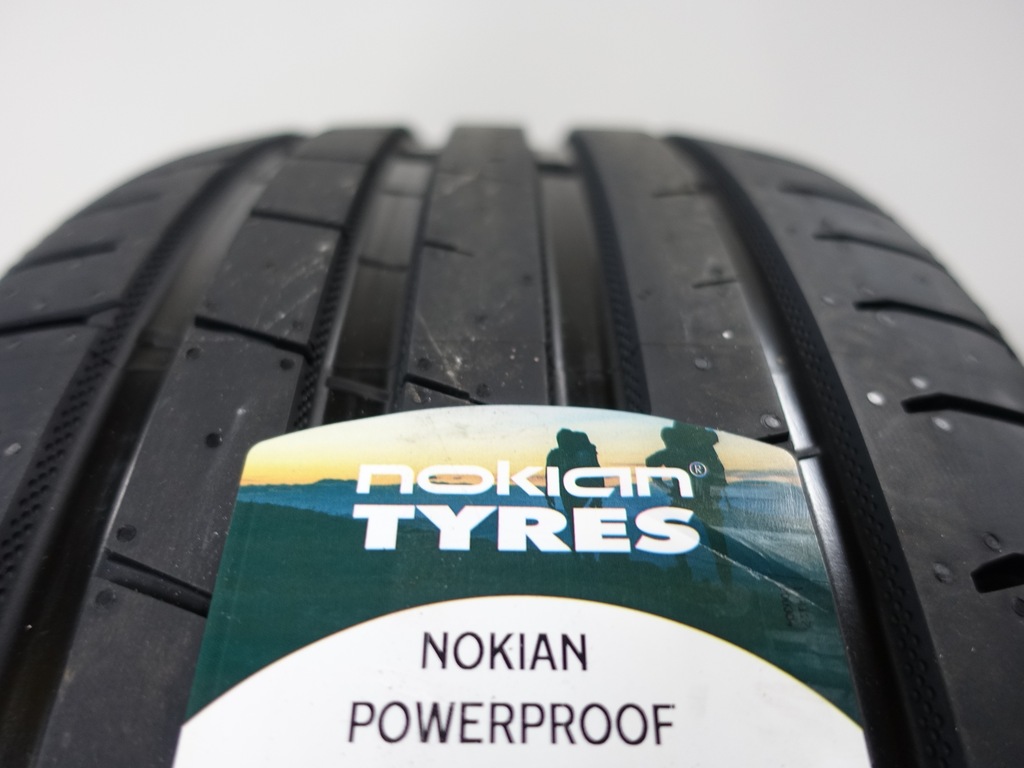 X2 NOKIAN 235/45R19 POWERPROOF 99W XL