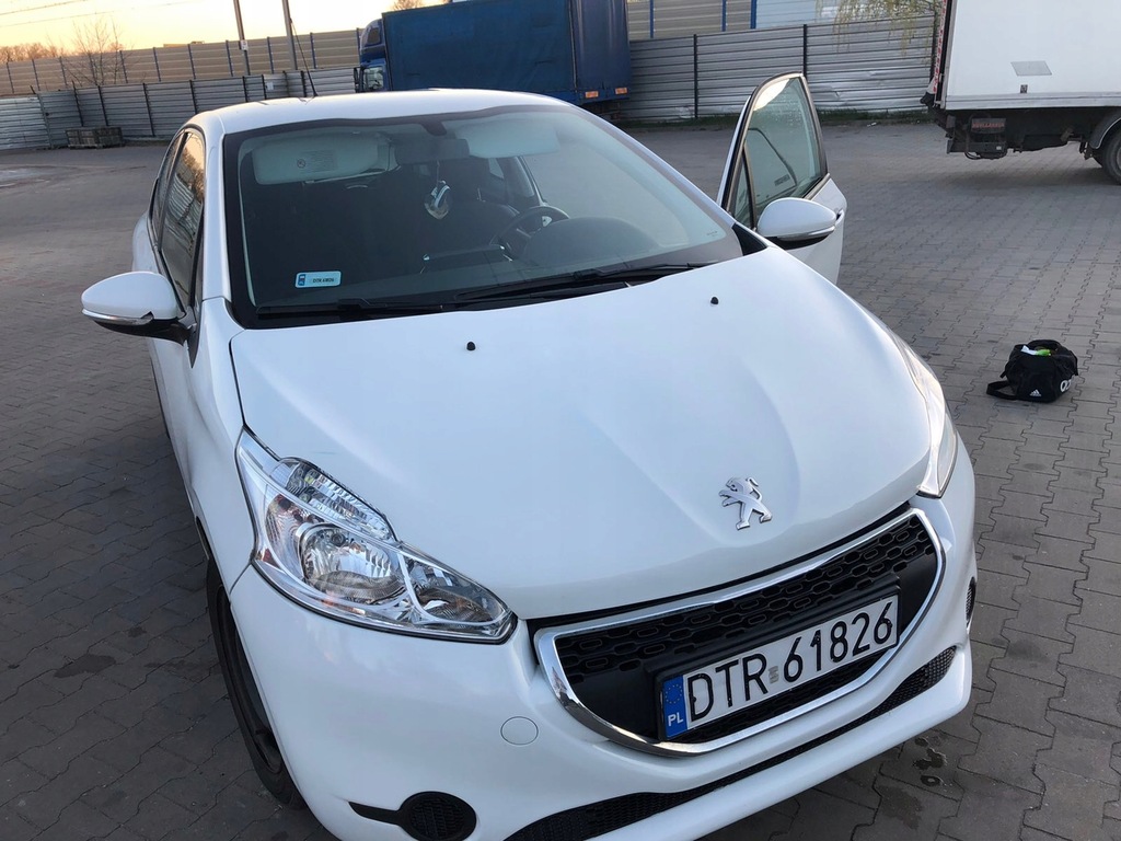 PEUGEOT 208 Biały 1.6 HDi 92 KM Klima 2014 rok