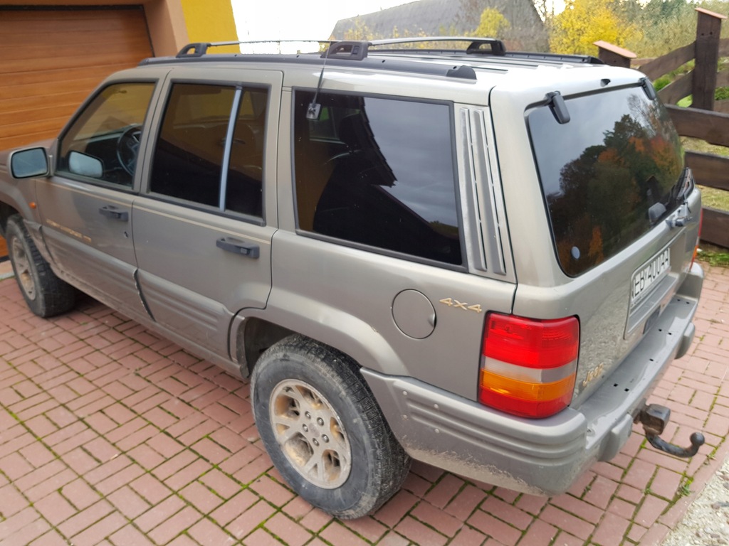 JEEP GRAND CHEROKEE I (ZJ, ZG) 5.2 4x4 223 KM