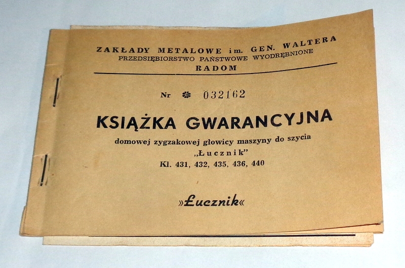 Książka Gwarancyjna do Maszyny do szycia Łucznik 1968r.