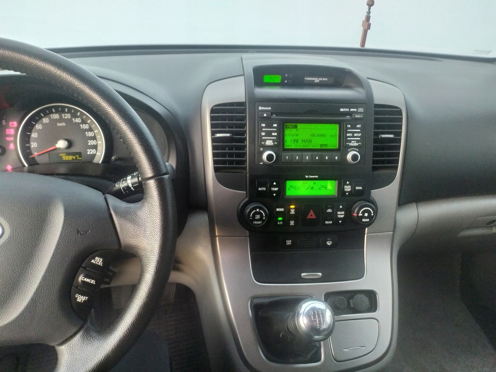 KIA carnival III 2.2 crdi 99tyś na łańcuchu 7 osób