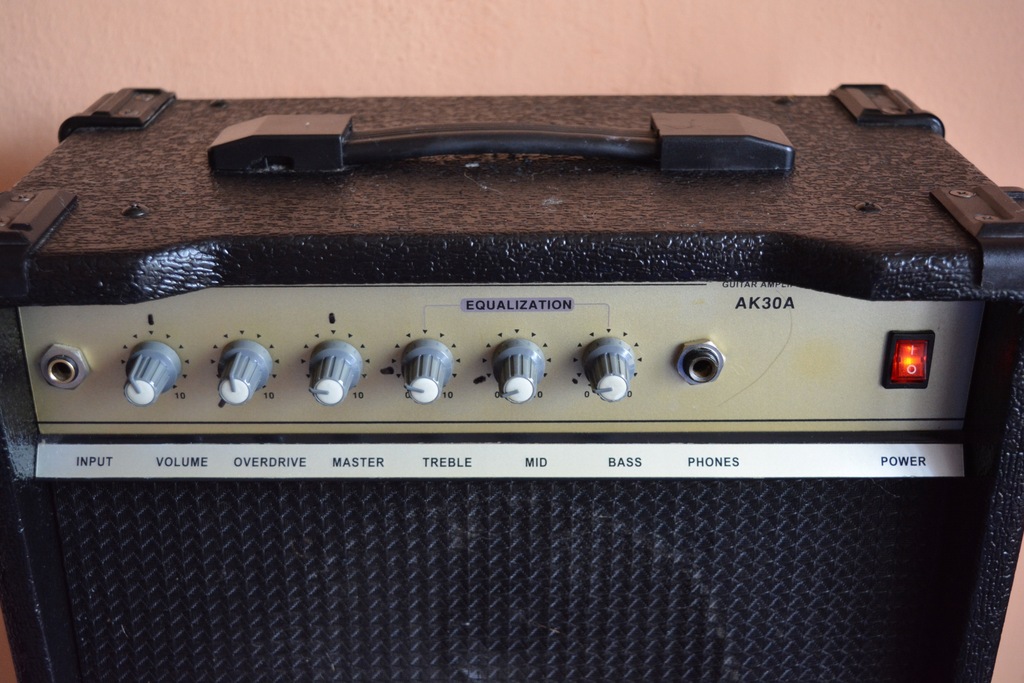 Купить Гитарный усилитель Soundking AK 30 A: отзывы, фото и ...