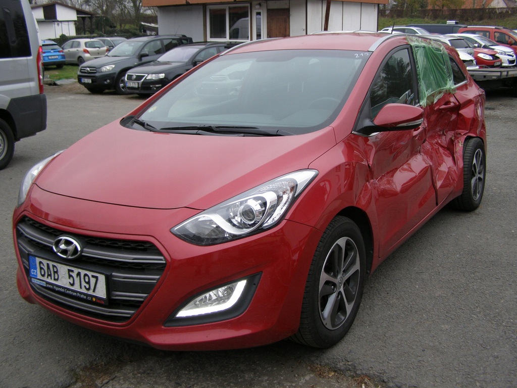 Hyundai i30 , 1.6 Benzina (č.j.215) 7710297700