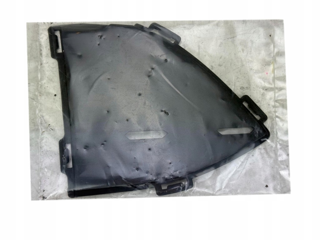 BMW 1 F20 Lci F21 Lci Zaślepka Kratki Zderzaka Prawa Nowa OE 8061322 — zdjęcie 5