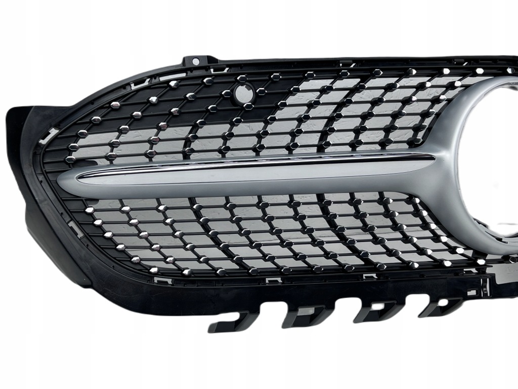 Mercedes A-klasa W177 Diamond Grill Atrapa Kamera — zdjęcie 2