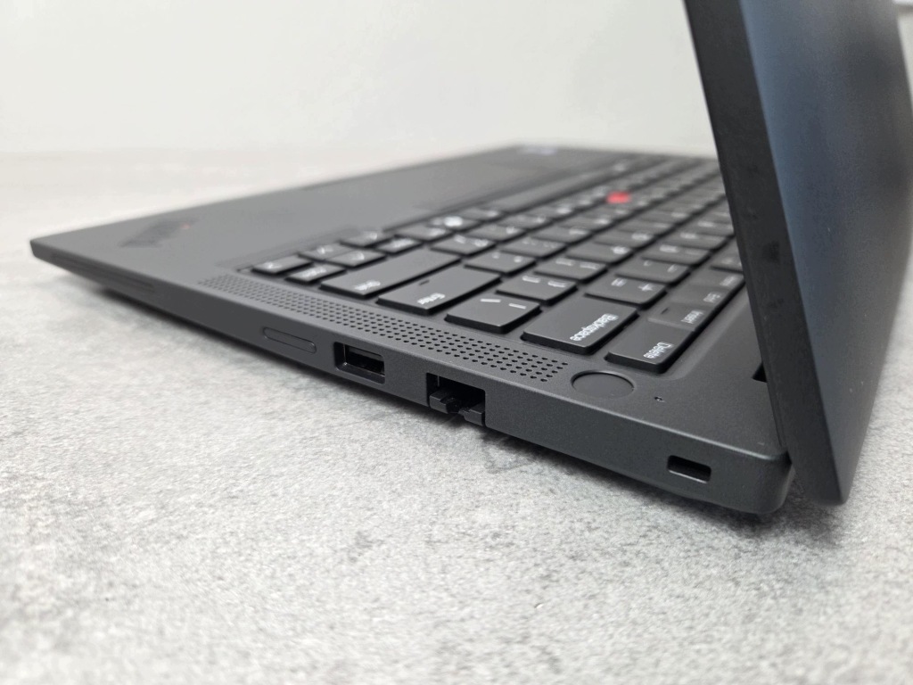 Lenovo ThinkPad T14 Gen 6 Ultra 7 258V 32GB 1TB 14'' Dotyk 400 nitów 11Prof