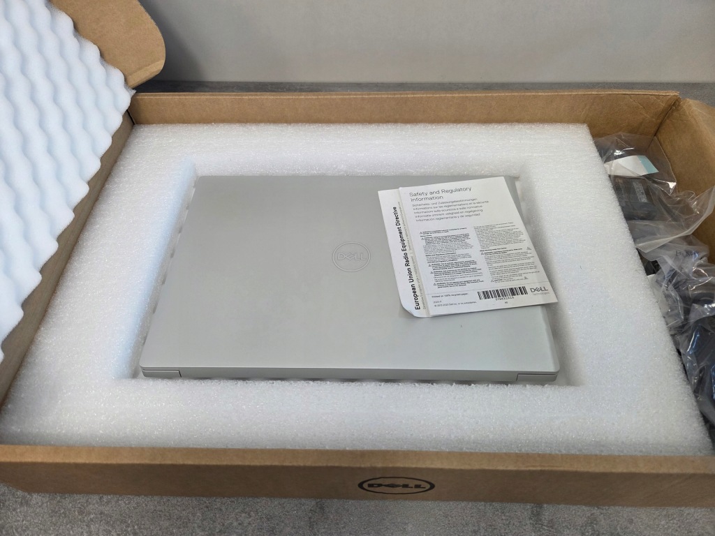 Dell XPS 9440 Ultra 7-155H 16GB 1TB SSD FHD+ RTX 4050 Win11Pro 500 nit