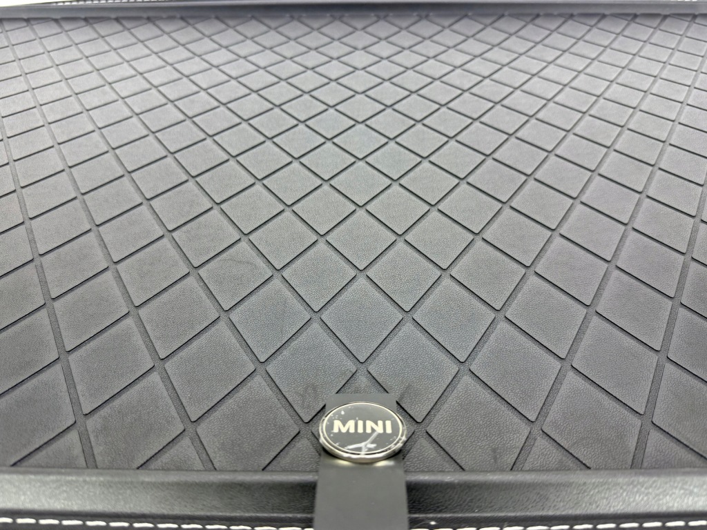 Mini Cooper Hatch 5-door F55, F65 mata bagażnika 51472358313 — zdjęcie 5