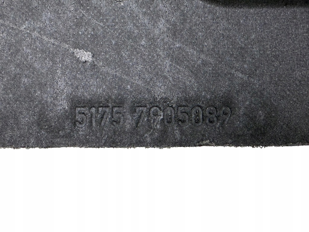 Bmw F01 F07 F10 F13 Oryginalna Osłona Płyta Silnika OE 7185113 — zdjęcie 6