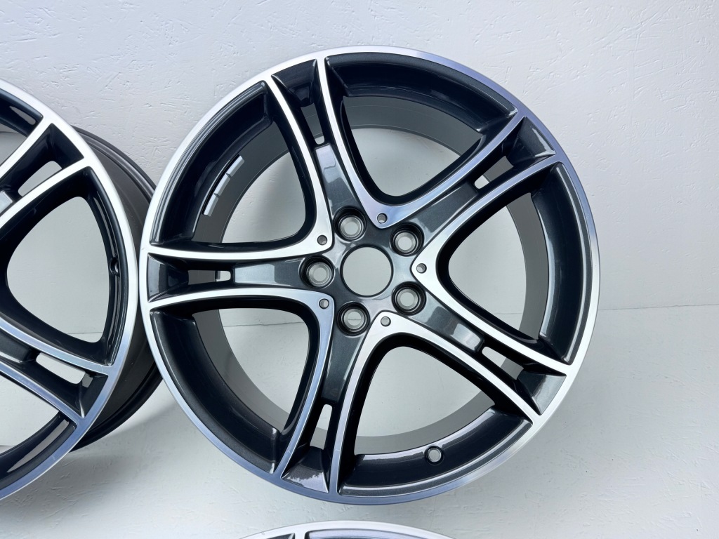 Bmw F45 F46 Felgi Komplet Felg 8jx18 ET57 6855092 Nowe — zdjęcie 6
