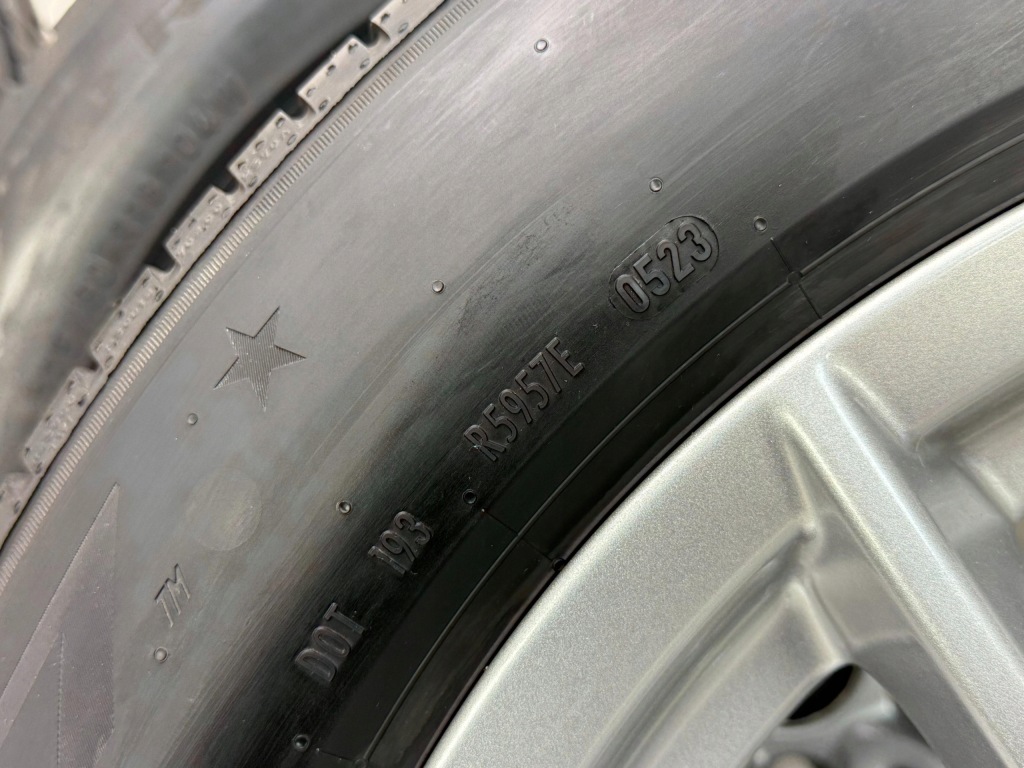 Bmw X3 G01 X4 G02 Felgi Koła Letnie 225/60 R18 104W XL Pirreli Cinturato P7 — zdjęcie 11