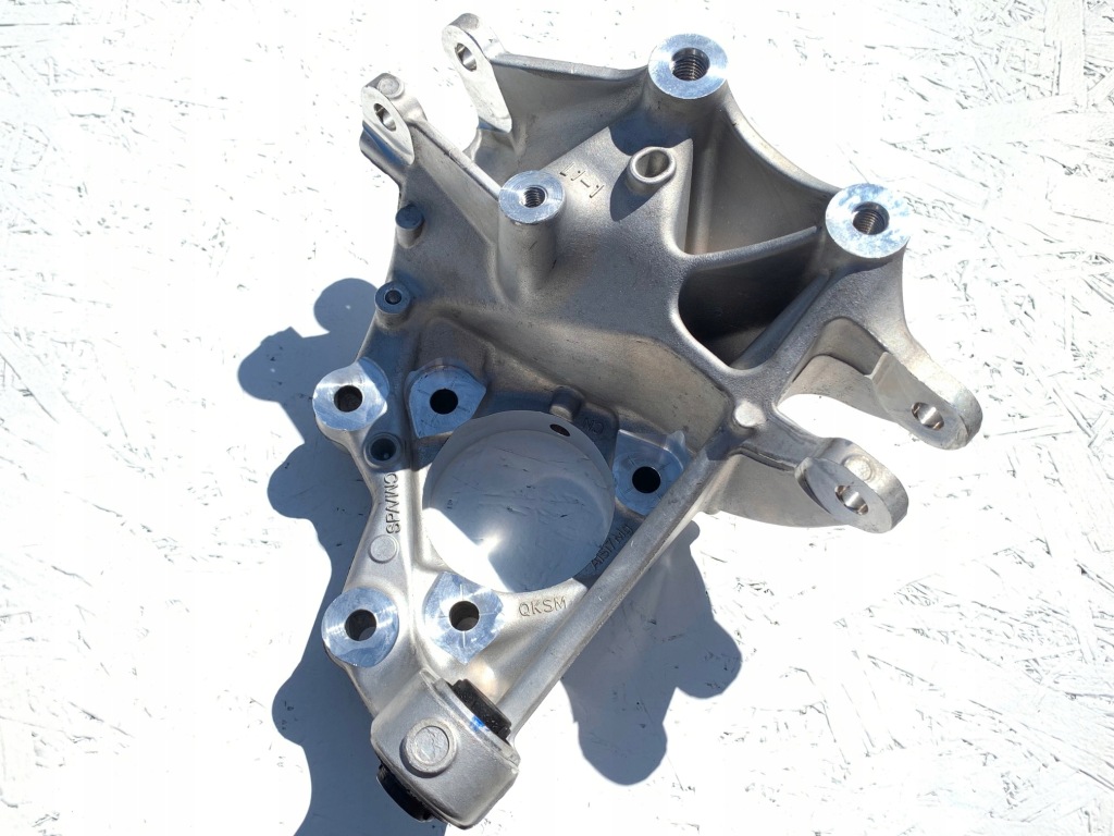 VOLVO XC40 Zwrotnica Lewa Tylna Tył OE 32246249 — zdjęcie 8