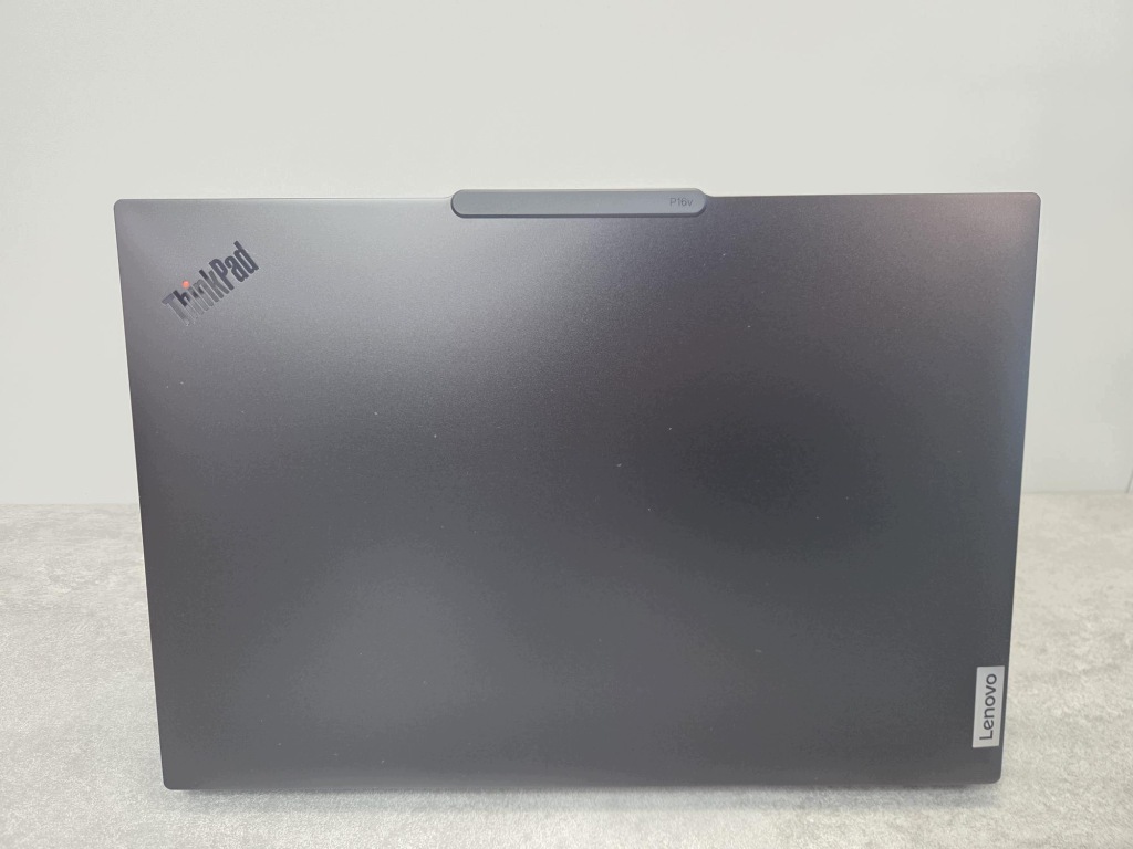 Laptop Lenovo ThinkPad P16v Gen 3 Ultra 9 285H 64GB 2TB RTX Pro 2000 500nit