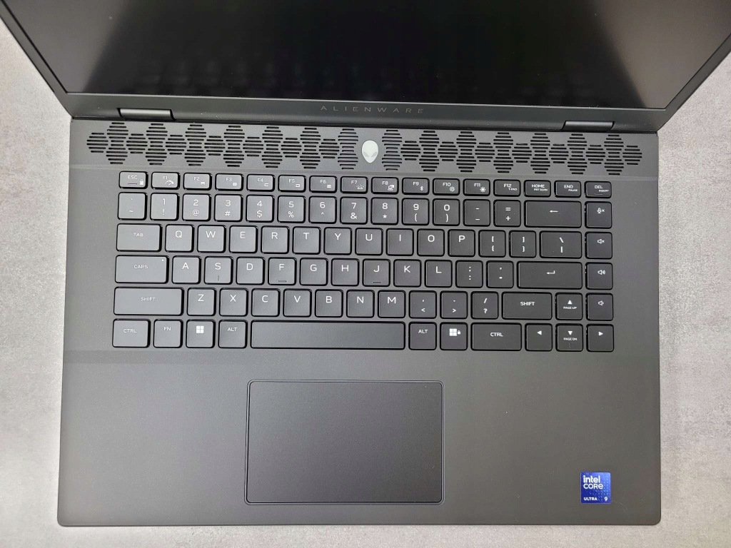 Gaming Alienware m16 R2 Core Ultra 9 185H 32GB 1TB QHD+ 240Hz RTX4060 Win11