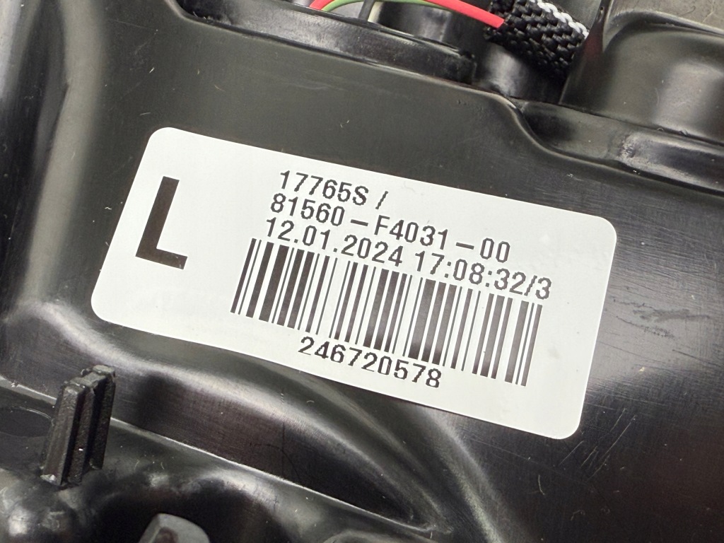 Toyota C-HR Lampa Lewa Tył w Błotnik Led 16-19 Nowa Oryginał 81560-F4031 — zdjęcie 5