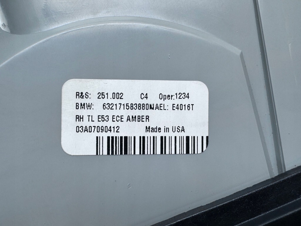 Bmw X5 E53 Lampa Tył Tylna w błotnik Prawa 7158388 Oryginał Nowa — zdjęcie 6