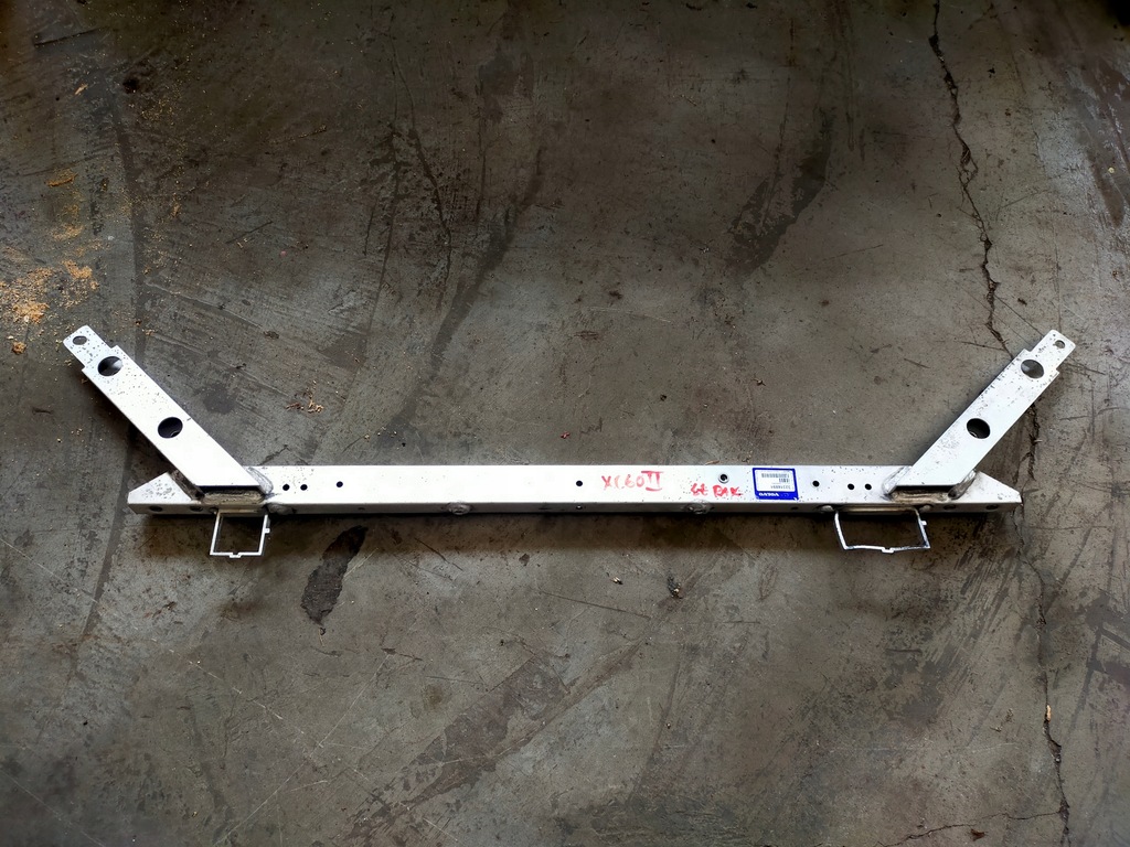 Order an Volvo xc60 ii bar top belt front 31688773 32318891 Order an Volvo xc60 ii bar top belt front 31688773 32318891