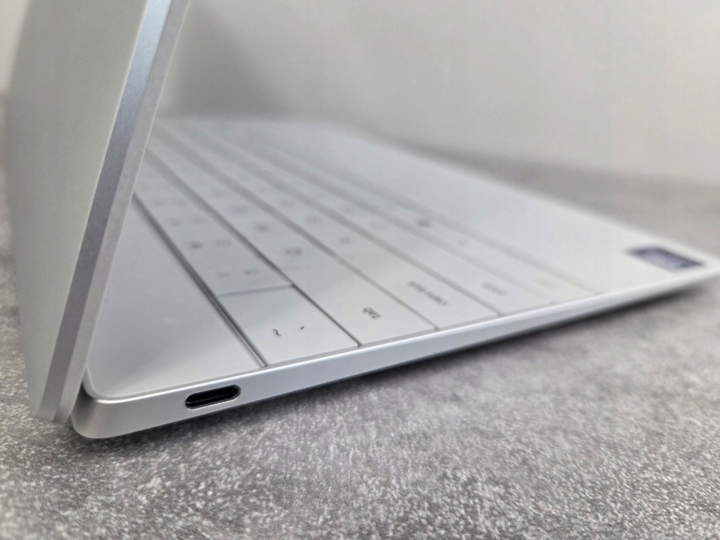 Laptop DELL XPS 13 9350 13.4 FHD+ AG Ultra 7-258V 32GB 1TB FPR BK Win11