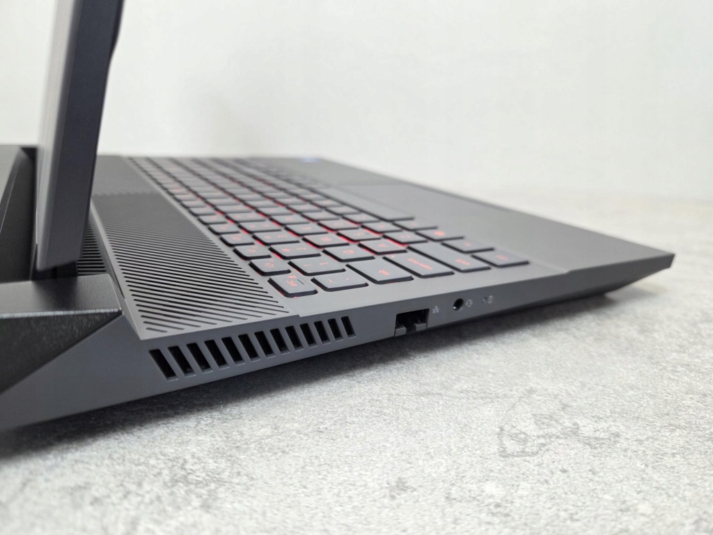 Laptop Dell G15 5530 15,6" Core i5-13450HX 16GB 512SSD RTX 4050 165Hz
