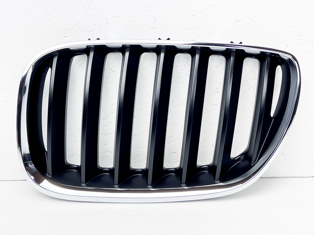 BMW X5 E53 Grill Nerka Lewa Nowa Oryginał 7113733 — OE 51137113733 7113733