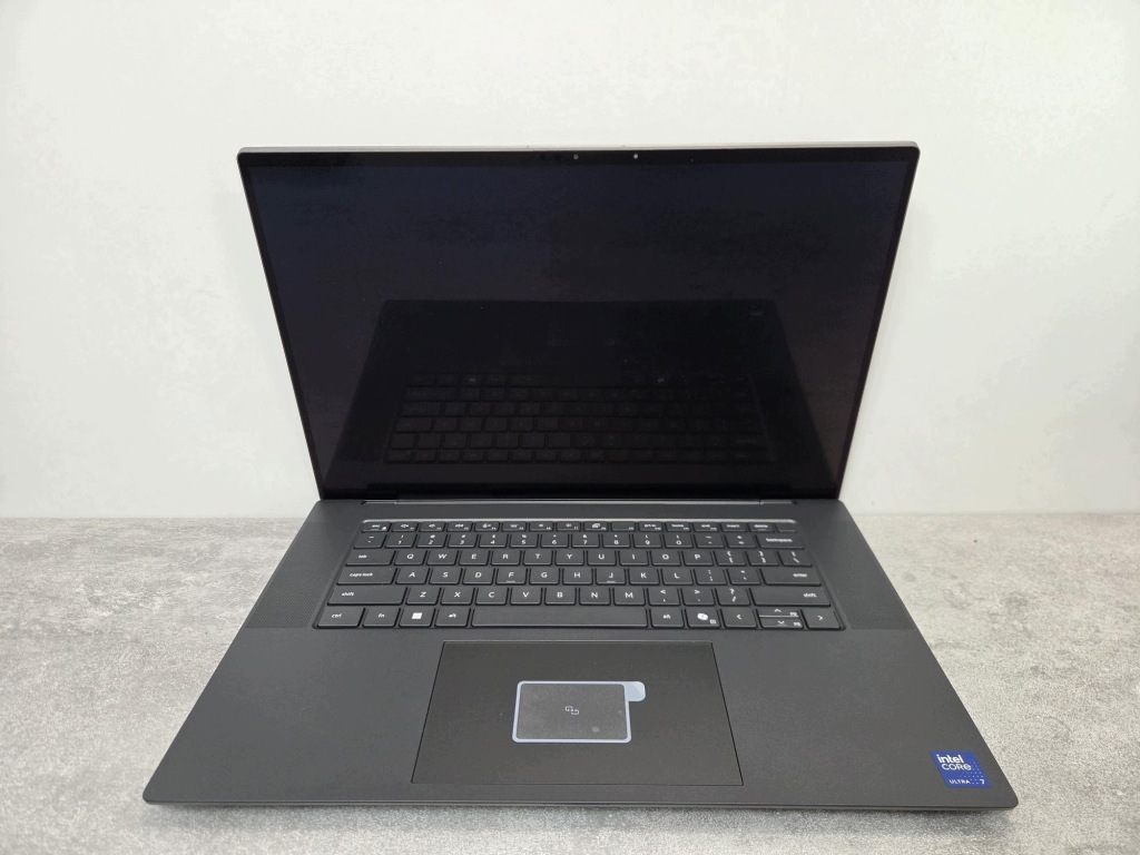Laptop Dell Precision 5690 Ultra 7 165H 32GB 2TB RTX 5000 Ada OLED 11Prof