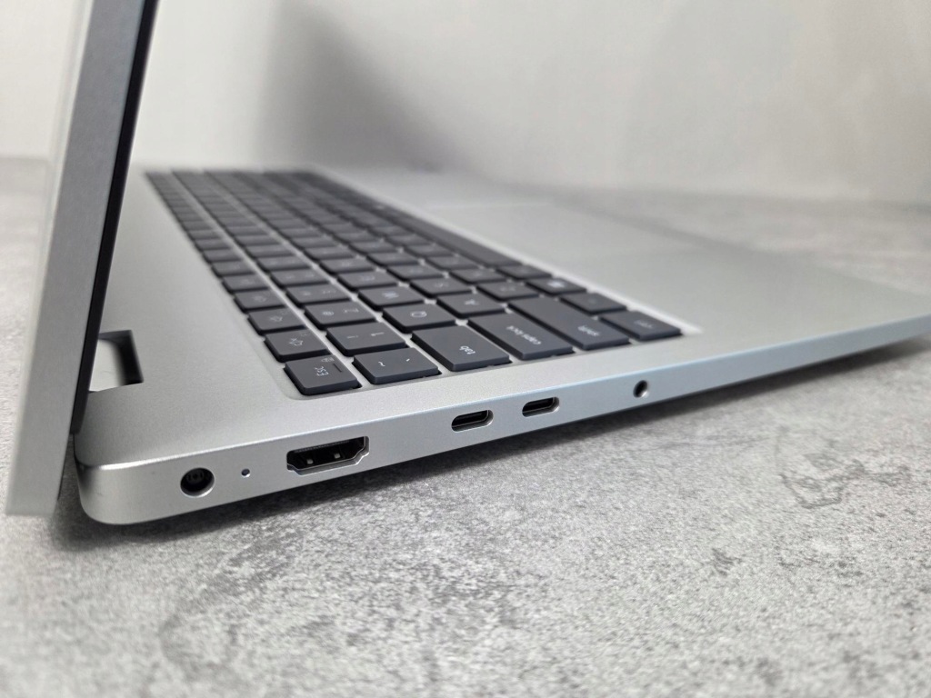 Laptop Dell Pro 16 PC16250 Ultra 7 265U 32GB 1TB SSD FHD+ 11Prof