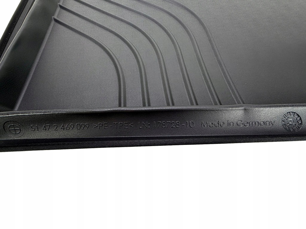 BMW 1 F40 F70 mata bagażnika nowa OE 51472469099 — zdjęcie 4