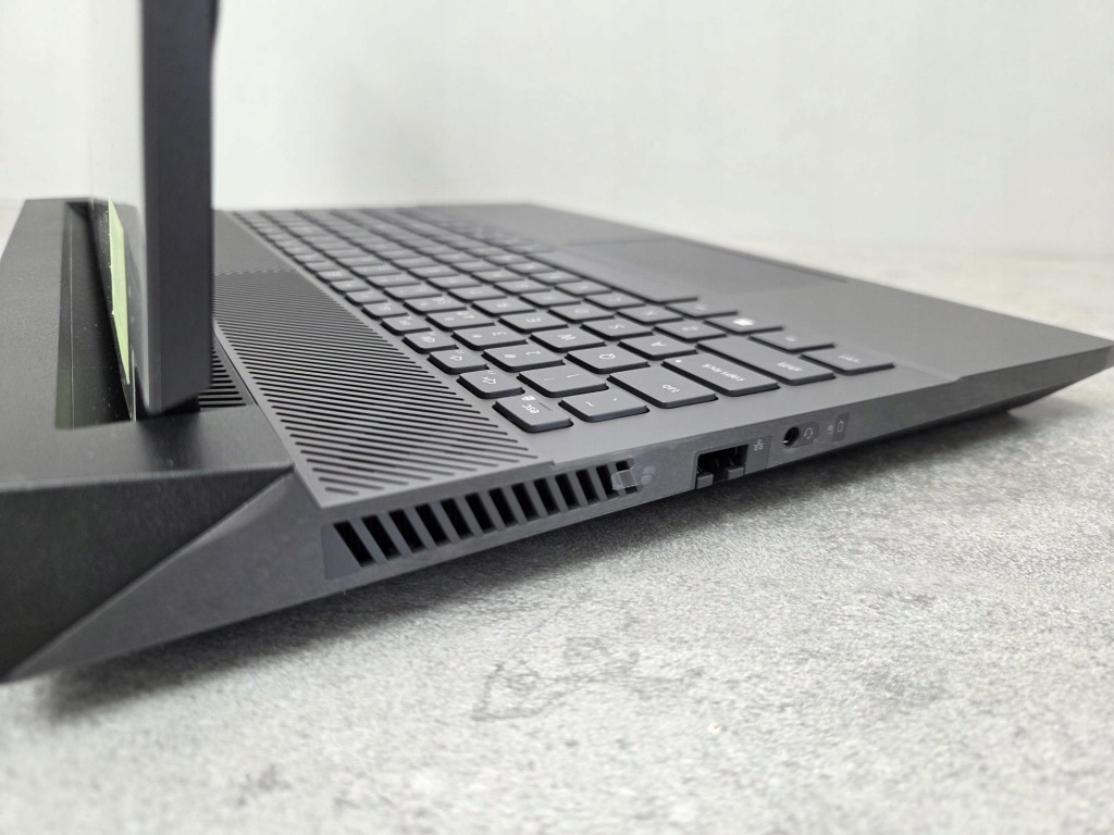 Laptop Dell Gaming G15 5535 Ryzen 5 7640HS 16GB 512 Win11 RTX 3050 120Hz